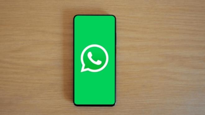 �evrimd��� kullan�m m�mk�n olacak �zelli�in aktif hale gelmesi i�in kullan�c�lar�n ilgili dil paketlerini cihazlar�na indirmesi gerekecek. Bu paketler indirildikten sonra internet ba�lant�s� olmadan da �eviri yap�labilecek. Kullan�c�lar, ayarlar b�l�m�nden hangi diller aras�nda �eviri yap�laca��n� belirleyebilecek ve gelen mesajlar otomatik olarak se�ilen dile d�n��t�r�lecek. �steyen kullan�c�lar, orijinal metni g�r�nt�leme se�ene�ini de kullanabilecek.