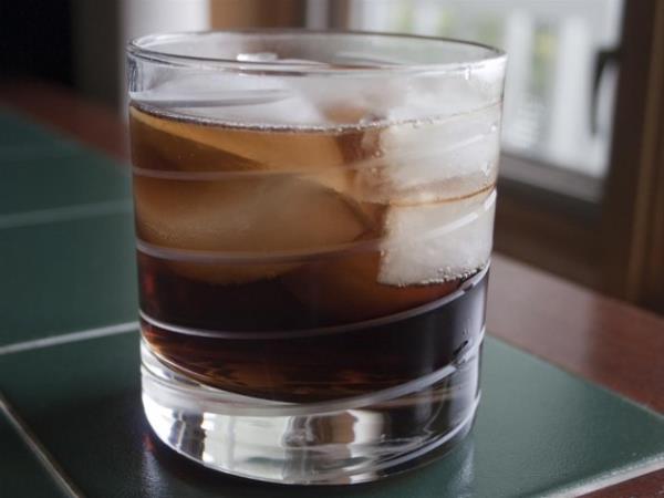 <p><b>1993-New York Times</b></p>  Aratrmaya gre "dk" ile kafein tketiminin balants var.