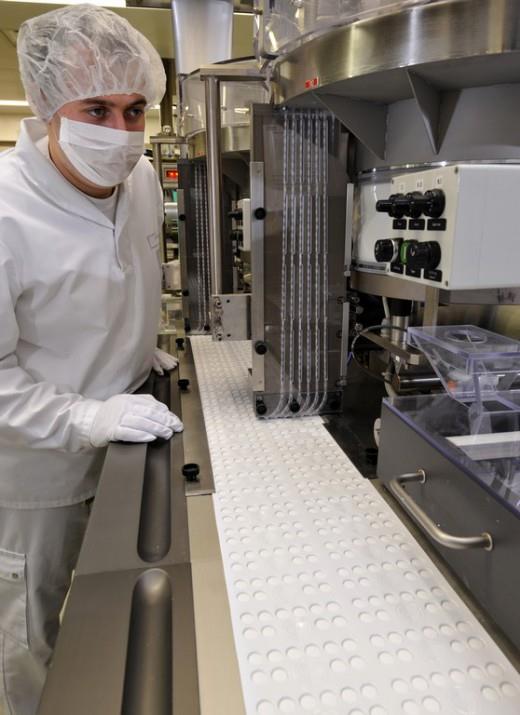 <p><b>1990-New York Times</b></p>  Aratrmaclara gre gnlk alnan Aspirin kalp krizi riskini azaltyor.