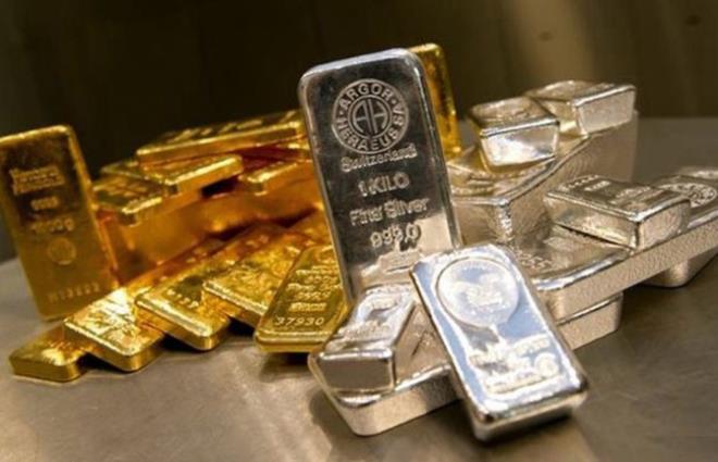 �svi�re merkezli Julius Baer ons alt�n�n mart sonunda 4750 dolar, 2026 ikinci �eyrekte 4825 dolar, ���nc� �eyrekte 4900 dolar, y�l sonunda 5000 dolar, 2027 ilk �eyre�inde 5075 dolar, ikinci �eyre�inde de 5150 dolar olaca��n� �ng�rd�.<br><br>Julius Baer ons g�m���n mart sonunda 80 dolar, 2026 ikinci �eyrekte 78,50 dolar, ���nc� �eyrekte 77 dolar, y�l sonunda 75 dolar, 2027 ilk �eyre�inde 74 dolar, ikinci �eyre�inde de 72,50 dolar olaca��n� �ng�rd�.