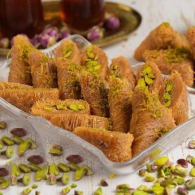 <span style="color:#FF0000"><strong>10. FAYSAL�EH / L�BNAN</strong></span>