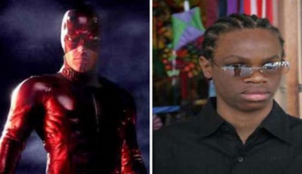 Kanser tehisi konan gen adam gzleri olmad halde ayn yunus balklar gibi kendi kendine gelitirdii zel bir yetenekle grmeyi baard. Sese dayal grme duyusu gelitiren bu adam en mucizevi insanlar listesinin ilk srasnda yer alyor.