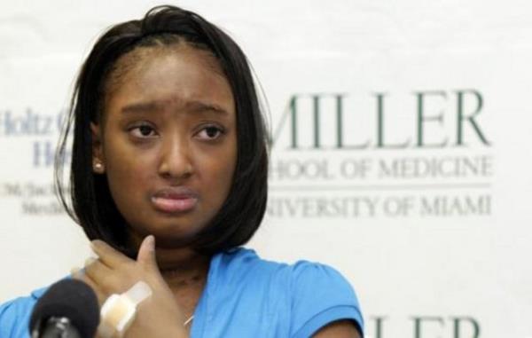 <b>118 gn kalbi olmadan yaad:</b> Gney Carolina'da yaayan D'Zhana Simmons'n kalbinde bir sorun olutu ve kalbinin yerine konulacak baka bir kalp bulundu. Ancak yeni kalp dzgn bir ekilde almaynca hayali kabusa dnt.