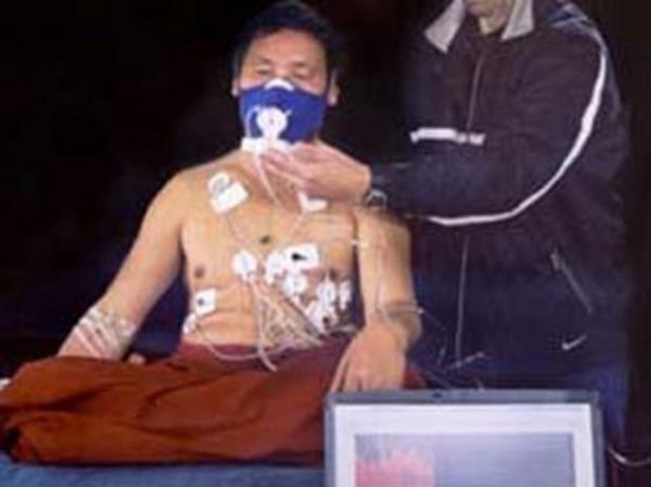 zel bir meditasyon teknii kullanan bu rahipler 'Turn-mo' ad verilen bir meditasyon tekniiyle metabolizma hzlarn yzde 64 orannda drebiliyorlar. Ayn zamanda vcut slarn da 17 derece kadar arttrma gcne sahipler.