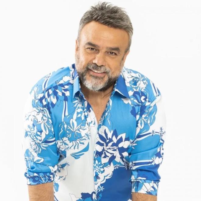 <p><strong><span style="color:#B22222">"103 K�LOYA D��T�M"</span></strong></p>    <p><strong>Toplamda 25 kilo verdi�ini belirten B�lent Sertta�, <span style="color:#800080"><em>"V�cudumdan tam 100 paket margarin gitti. �uan 103 kiloya d��t�m"</em></span> diyerek verdi�i kilolardan duydu�u mutlulu�u belirtti.</strong></p>