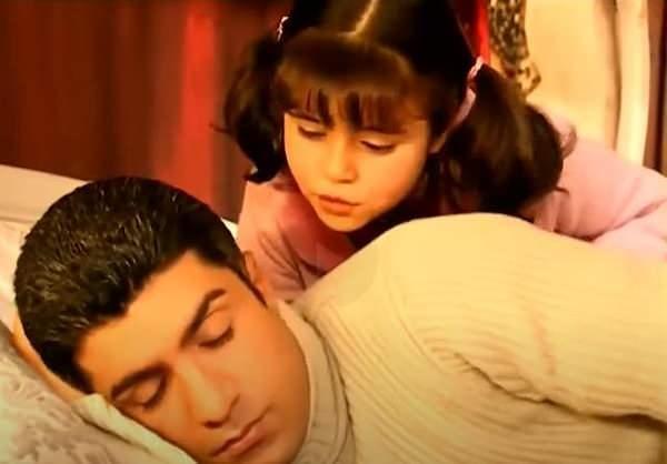 <strong>Dizinin final yapmas�n�n ard�ndan ekranlardan uzakla�an Naz Temel'in, oyunculuk kariyerine devam etmek yerine farkl� bir meslek se�mesi dikkat �ekti.</strong>