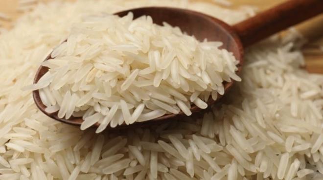 Pirince dair en �nemli risklerden biri, do�ada yayg�n �ekilde bulunan Bacillus Cereus bakterisinin sporlar�d�r. Bu mikroorganizmalar hasat s�ras�nda pirin� tanelerine bula�abilir ve pi�irme i�lemiyle tamamen yok olmayabilir.