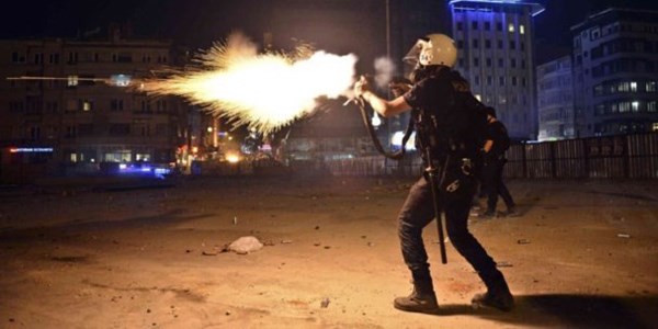 <p>Emniyet Genel Mdrl bnyesinde, Kimyasal Radyoaktif Nkleer ve Biyolojik     Bro Amirlii (KRNB) kurulacak. <a href="http://www.memurlar.net/haber/413789/" target="_blank">Tklaynz</a>.</p>