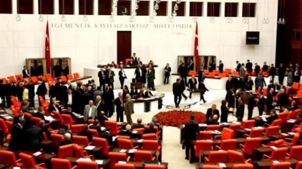 <p><b>TBMM'DE BU HAFTA</b></p>    Plan ve Bte Komisyonu'nda ise 22 Ekim Sal gn 2014 Yl Merkezi Ynetim Bte Kanunu Tasars maratonu balayacak.