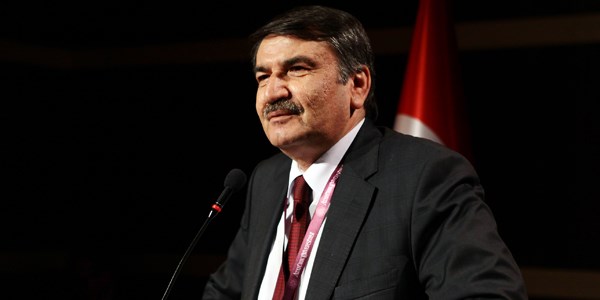 <p>Formasyonda ALES arl Kasm'da netleecek. <a href="http://www.memurlar.net/haber/414200/" target="_blank">Tklaynz</a>.</p>