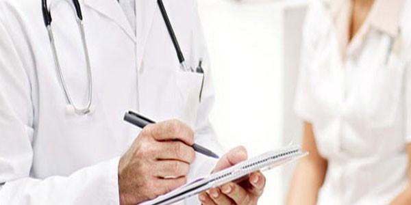 <p>Hastadan SGK'nn belirledii cretin yzde 90'na kadar fark alabilen zel     hastaneler artk yzde 200'e kadar fark isteyebilecek. Tahlil veya tetkiklerde     vatanda ekstra fark demek zorunda kalacak. <a href="http://www.memurlar.net/haber/413981/" target="_blank">Tklaynz</a>. (13 Ekim)</p>