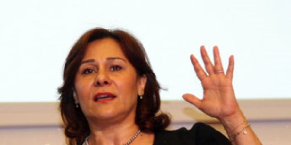 <p>Maalar den MD'lerin mali hak kayplarnn giderilmesi iin Meclise kanun     teklifi verildi. <a href="http://www.memurlar.net/haber/414799/" target="_blank">Tklaynz</a>.</p>