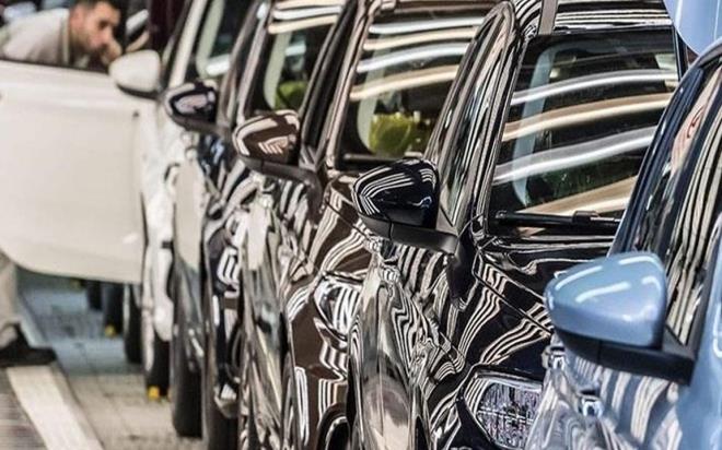 Hurda te�viki ile al�nabilecek ara�lar fiyat listesi 2026 son dakika geli�meleri, yasay� bekleyen hak sahipleri taraf�ndan takip ediliyor. D�zenlemenin Meclis'ten ge�mesiyle birlikte, 25 ya��n� doldurmu� ara�lar hurdaya ayr�lacak ve yerli �retim s�f�r ara�lar �TV muafiyetiyle sat�n al�nabilecek.