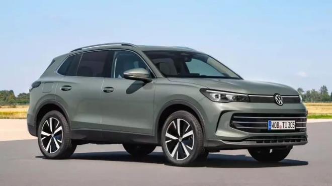 <p><strong>Volkswagen Golf Performans Modelleri&nbsp;&nbsp;</strong></p>  <p>&nbsp;</p>  <p>Golf GTI 2.0 TSI 265 PS DSG GTI → 5.391.000 TL&nbsp;&nbsp;<br>Golf R 2.0 TSI 333 PS DSG R → 6.777.000 TL</p>