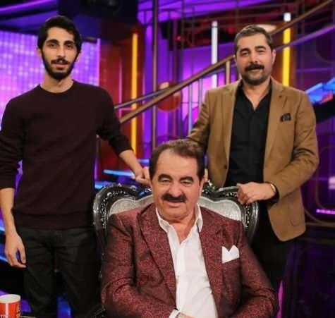 �brahim Tatl�ses, Gel Konu�al�m sunucular�na a��klama yapt�. Ses kayd� g�nderen Tatl�ses, Dilan ��tak ve Ahmet Tatl�ses ile bar��mad�klar�n� s�yledi.