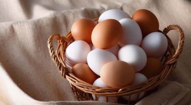 <strong>&nbsp;Besin de�eri olduk�a y�ksek olan, v�cut dokular�n�n onar�lmas� ve korunmas� i�in fayda sa�layan yumurtan�n uzun y�llar d�zenli t�ketilmesi s�kl�kla tavsiye ediliyor.&nbsp;</strong>