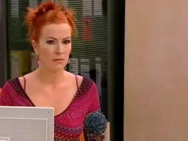 <strong>Bu kez Ece Vahapo�lu'nun program�na konuk olan oyuncu, samimi itiraflarda bulundu.</strong>