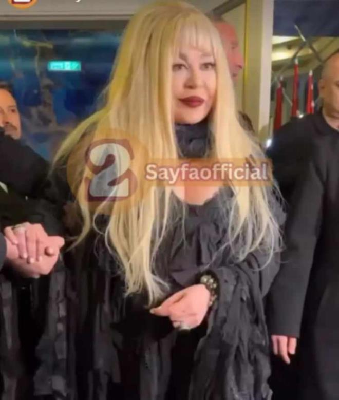 SON HAL� SEVENLER�N� �ZD�