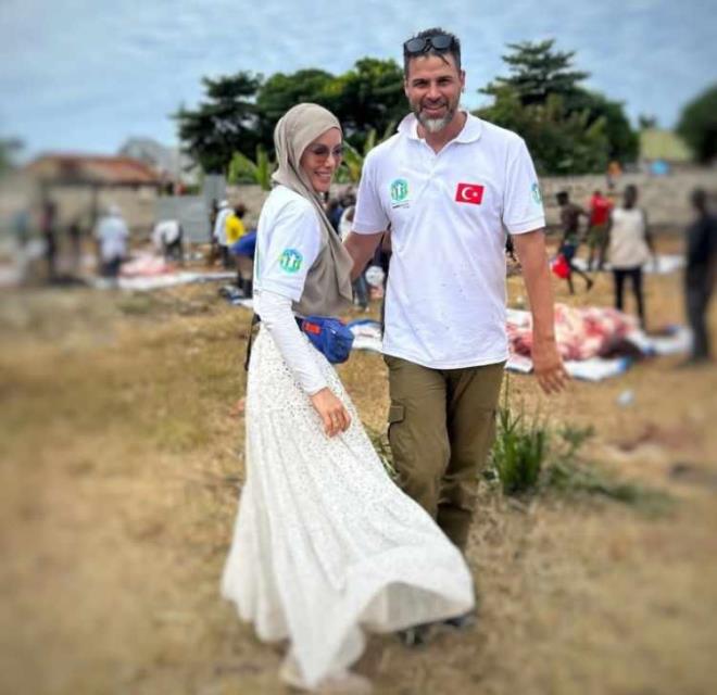 Uzun y�llard�r ekrandan uzakta olan Gamze �z�elik y�llar sonra dizi anla�mas� yapt�.