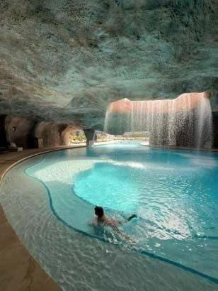 <span style="color:#FF0000"><em><strong>��te, o payla��mlar...</strong></em></span>