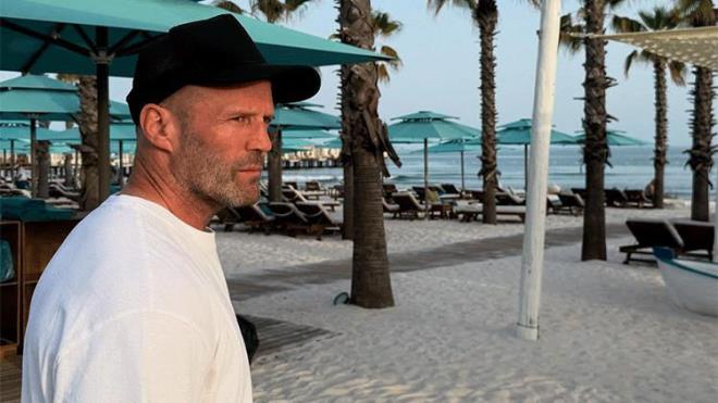 <strong>Tatil i�in tercih etti�i Serik'e ba�l� Belek'ten vazge�meyen Statham, yeniden rotas�n� buraya �evirdi.</strong>