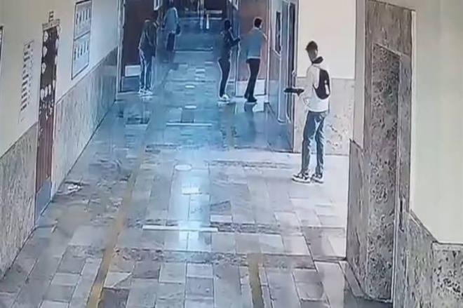 Ve ak�llara "Acaba bu diziler yay�ndan m� kald�r�l�yor?" sorusunu getirdi.