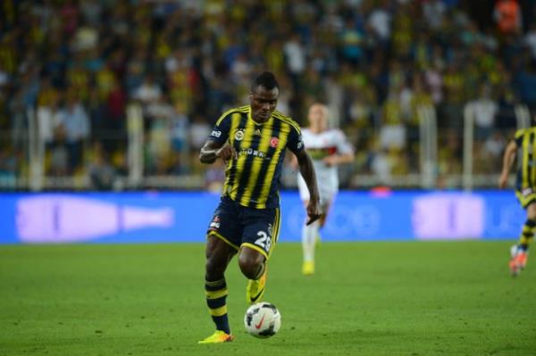 Emenike Fenerbahe?ye ho geldin