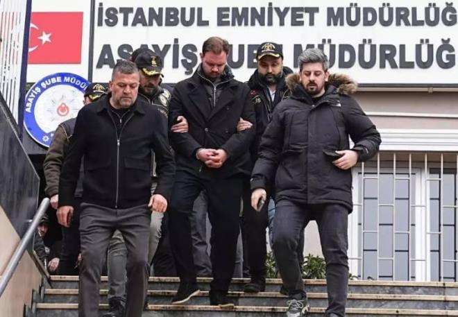 Di�er ��pheliler hakk�nda da su�a i�tirak ve yard�m yatakl�k derecelerine g�re �e�itli hapis cezalar� talep edildi.