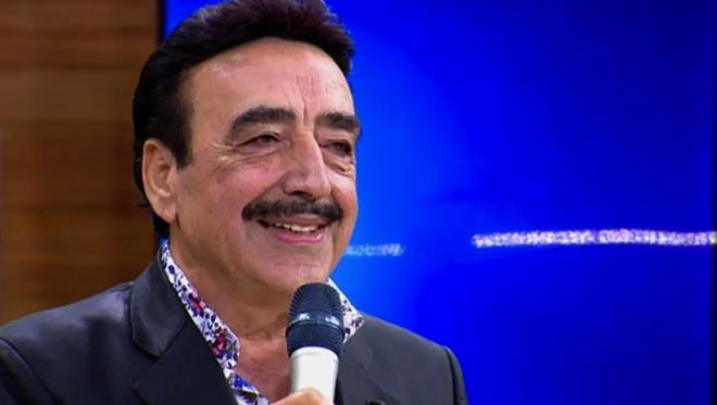 �zel hayat�n� g�zlerden uzak ya�amay� tercih eden usta sanat��, 63 y�ld�r hayat�n� payla�t��� e�i Saadet Bulut ile birlikte sade bir ya�am s�r�yor. Be� �ocuk babas� olan Bulut, ailesiyle birlikte Bah�elievler'deki 3+1 evinde m�tevaz� bir hayat y�yor.