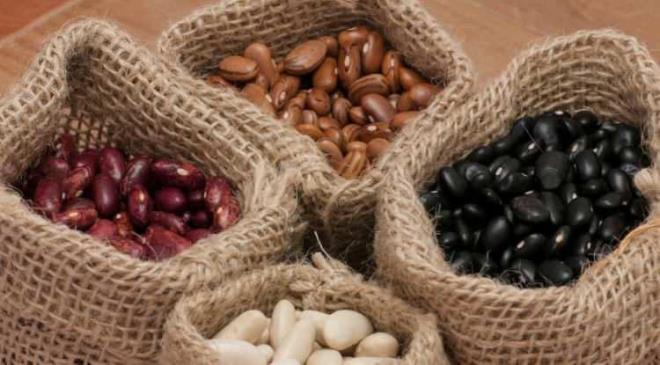 <strong>Buettner'�n ara�t�rmalar�na g�re; Mavi B�lgeler'de ya�am�n� s�rd�ren ki�iler, di�er bireylere oranla en az d�rt kat daha fazla fasulye t�ketiyor.</strong>