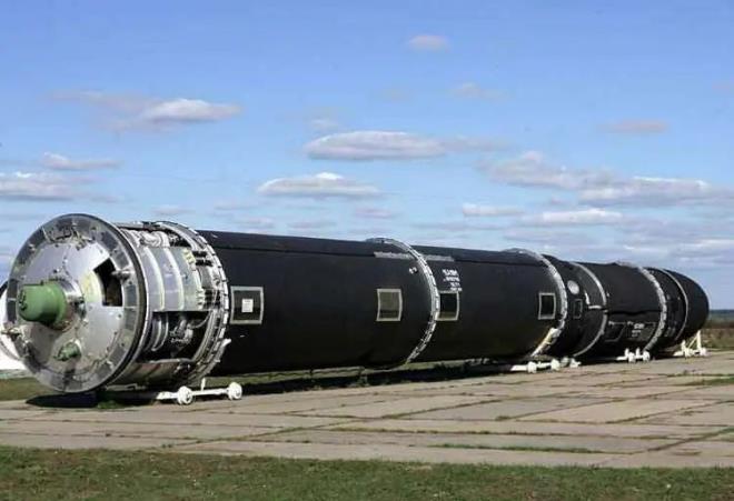 <strong>1)&nbsp; R-36M2 VOEVODA (SS-18 SATAN |&nbsp; �EYTAN)&nbsp;&nbsp;&nbsp;|&nbsp; RUSYA</strong>