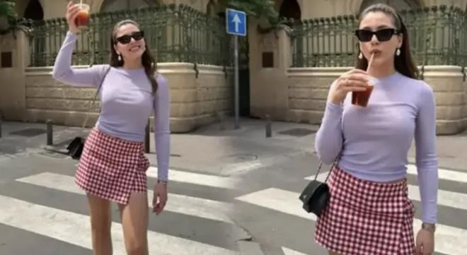 Oyunculuk kariyerine A�lama Anne dizisiyle ad�m atan S�la T�rko�lu, son d�nemde hem projeleri hem de �zel hayat�yla s�k s�k g�ndeme geliyor.