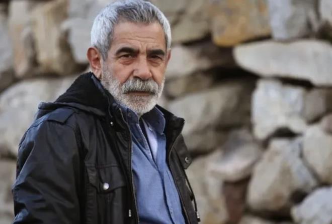 Tan�lk�, "26 �ocu�um 9 torunum var. Ayn� tastan yemek yerler. Soyadlar� farkl� da olsa karde�tirler. Bir k�z�m savc�, bir o�lum avukat. Duru�mada kar��la��p sar�l�yorlar.'' dedi.&nbsp;