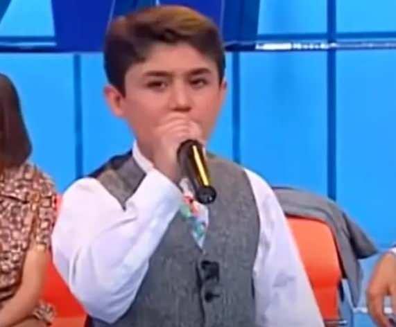 �imdilerde g�zlerden uzak bir hayat ya�amay� tercih eden Halil �brahim K���k, bu kez son g�r�nt�s�yle g�ndeme geldi.&nbsp;