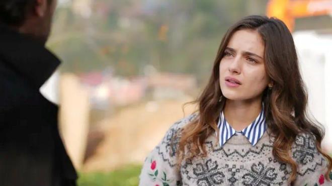 <strong>Restoran�n bu hamlesi, dizinin hayranlar� taraf�ndan sosyal medyada yo�un ilgiyle kar��land� ve �ok say�da yorum ald�.</strong>