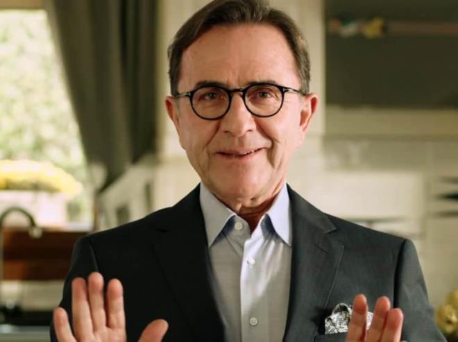 <p><span><strong>KONTROLS�Z KAN �EKER� �OK TEHL�KEL�&nbsp;</strong></span></p>    <p>Sabah yazar� Prof. Dr. M�ft�o�lu, son k��e yaz�s�nda&nbsp; "Y�ksek kan �ekeri �o�u zaman sinsi ilerler ama bedendeki y�k�c� etkisi hi� de sessiz de�ildir." uyar�s�nda bulundu.&nbsp;</p>