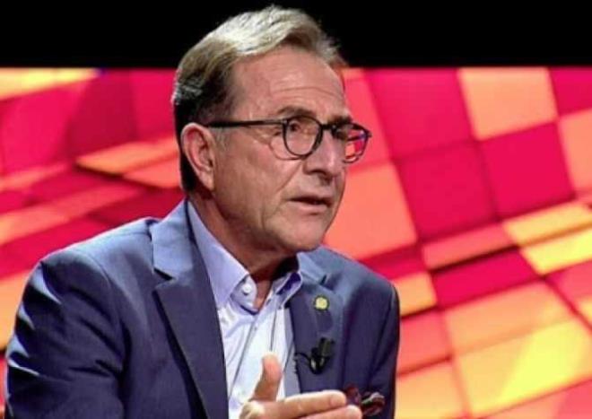 Prof. Dr. Osman M�ft�o�lu, y�ksek kan �ekeri riskine dikkat �ekerek, "D�nya genelinde diyabetli say�s� 530 milyonu ge�ti ve as�l korkutucu olan �u: Her iki ki�iden biri bu sinsi hastal���n fark�nda bile de�il. Yani tablo �u: �ekeriniz sinsice y�kseliyor, organlar�n�z "ben iyiyim" diyor ama i�eride ciddi bir y�pranma, sessiz bir paslanma ba�l�yor." diye yazd�.