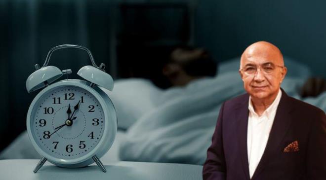 Son d�nemde sosyal medyada s�k s�k uyku s�releri ile ilgili yay�mlanan videolar sonras� Prof. Dr. Arif Verimli uyku d�zeninin nas�l olmas� gerekti�i konusunda son noktay� koydu.&nbsp;