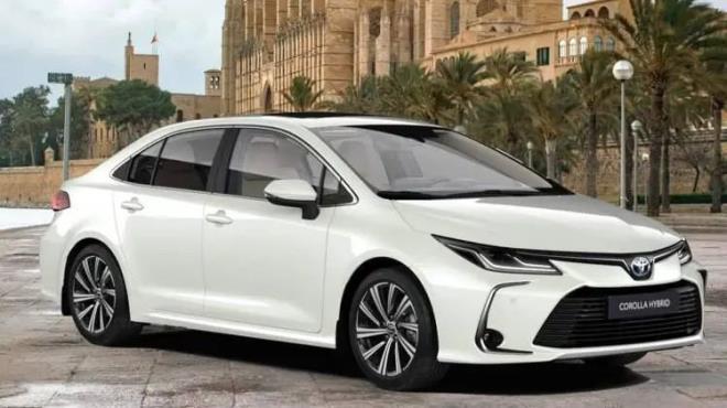 <p>Otomatik viteste CVT �anz�man ar�za ��karma ihtimali en d���k sistemlerden.</p>  <p>�� hacim geni�li�i, bagaj kapasitesi y�ksek olmas� ve dayan�kl�l���yla aile kullan�m� i�in birebir.</p>