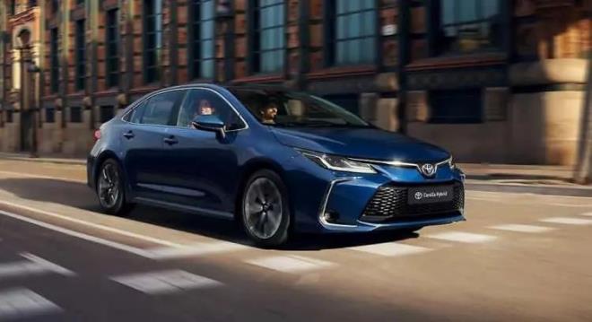�kinci el otomobillerde Toyota Corolla, dayan�kl�l��� ve aileler i�in �ne ��kan modeller aras�nda yer al�yor.