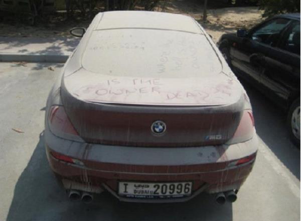 Bu nedenle Dubai'den ayrlrken aracn kaderine terkedenlerin says artyor.