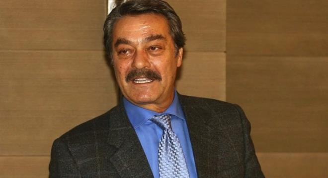 T�rk sinemas�n�n usta ��nar� Kadir �nan�r'�n hastaneye kald�r�l�p ent�be edilmesinin ard�ndan t�m T�rkiye sa�l�k durumuna kilitlenmi�ti. Tedavi s�recini yak�ndan takip eden doktorlar�n yapt��� son tetkiklerden maalesef endi�e verici sonu�lar ��kt�. ��te usta sanat��n�n sa�l�k durumuna dair herkesi derinden �zen o son dakika geli�mesinin detaylar�...