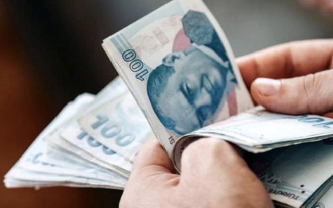 �evre koruma, s�f�r at�k ve geri d�n���m kapsam�nda yeni uygulama hayata ge�iriliyor. Depozitosu Olan Ambalajlar (DOA) sistemi, 1 Temmuz itibar�yla zorunlu olarak ba�l�yor. Depozito iade edenler ise bunun kar��l���nda �denecek �creti ATM'lerden nakit olarak alabilecek. Peki, uygulama kapsam�nda hangi �r�nler depozito olarak ge�ecek? Depozito iade paralar� ATM'den nas�l �ekilecek?