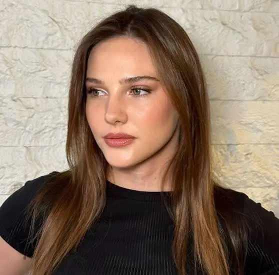<strong>Kurulu� Orhan dizisinde 'Prenses Aspor�a' karakteriyle seyirci kar��s�na ��kan oyuncu Alina Boz, kat�ld��� bir etkinlikte itiraf niteli�inde a��klamalarda bulundu. </strong><o:p></o:p>