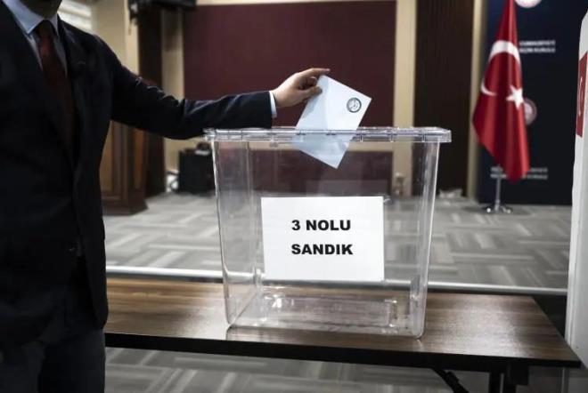 CHP'de&nbsp;mutlak&nbsp;butlan karar� sonras� CHP'de zaten kar���k olan i�ler, iyice k�rd���m oldu.