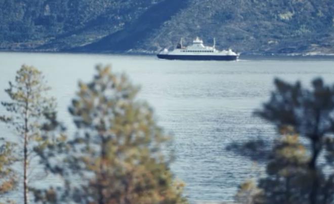 <p>Ege'nin iki yakas� Trakya'da birle�iyor, Enez'den Yunan adalar�na d�zenli feribot seferleri ba�l�yor.</p><p>&nbsp;</p><p>Kuzey Ege'nin en �nemli turizm destinasyonlar�ndan biri olma potansiyeline sahip Edirne'de G�mr�k Liman� Projesi'nde sona gelindi.</p><p>&nbsp;</p><p>Saros K�rfezi'nin stratejik noktalar�ndan biri olan Enez'de y�r�t�len �al��malar kapsam�nda liman altyap�s� b�y�k �l��de tamamland�.</p>
