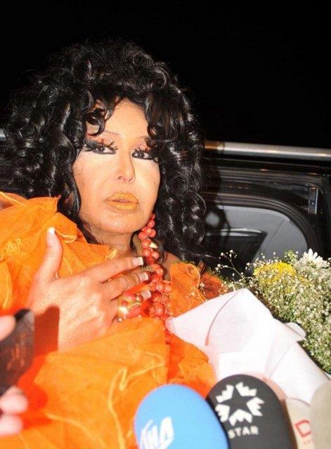 Kadn orada rahat yatsn en azndan arkadalaryla" dedi.