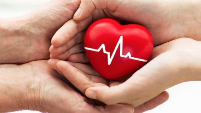 Yabanc� bir psikiyatrist 20 y�ld�r ger�ekle�tirdi�i ara�t�rmalar sonucunda mutlulu�un anahtar�n� 'pratik iyimserlik'te buldu. 4 al��kanl�k ayn� zamanda kalbi de koruyor.