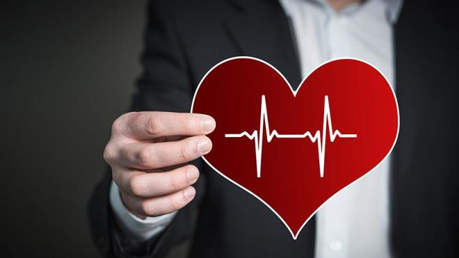 <h3><strong>B�L�M KURGU GER�E�E YAKLA�IYOR</strong></h3> <p>Bir d�nem yaln�zca filmlerde g�r�len temass�z sa�l�k taramalar� bug�n laboratuvarlardan ��karak ger�ek d�nyada test edilmeye ba�land�.</p> <p><strong>Yapay zek� destekli manyetik alg�lama sistemleri hen�z geli�im a�amas�nda olsa da kalp hastal�klar�n�n te�hisinden n�rolojik ara�t�rmalara kadar bir�ok alanda sa�l�k hizmetlerini d�n��t�rme potansiyeli ta��yor. </strong></p> <p>Teknoloji geli�tik�e insan v�cudunu h�zl� ve temass�z �ekilde analiz eden sistemler g�nl�k hayat�n bir par�as� haline gelebilir.</p> <p><span style="font-family:times new roman,times,serif"></span></p>