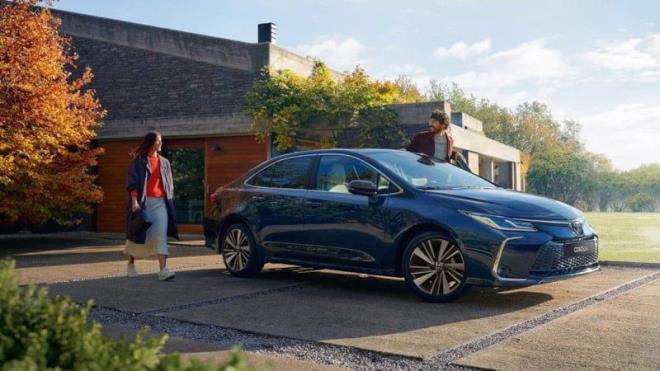 Sekt�r�n bir di�er pop�ler oyuncusu olan Renault Megane ise 1.5 Blue dCi 115 HP motor se�ene�iyle benzer bir tasarruf ba�ar�s�na imza at�yor.